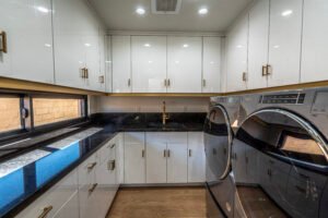 VIATERA - Nocturne | quartz