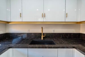 VIATERA - Nocturne | quartz